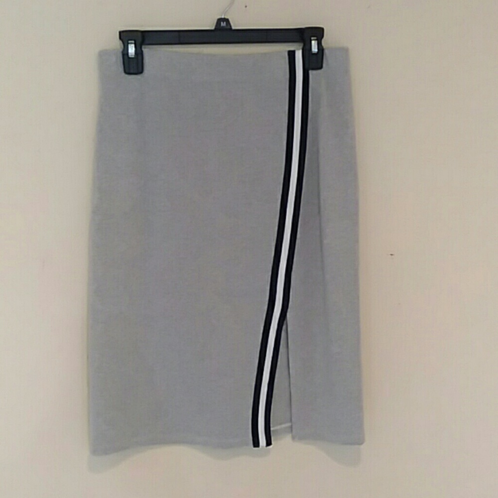Splendid NWT  Midi Skirt Side Slit